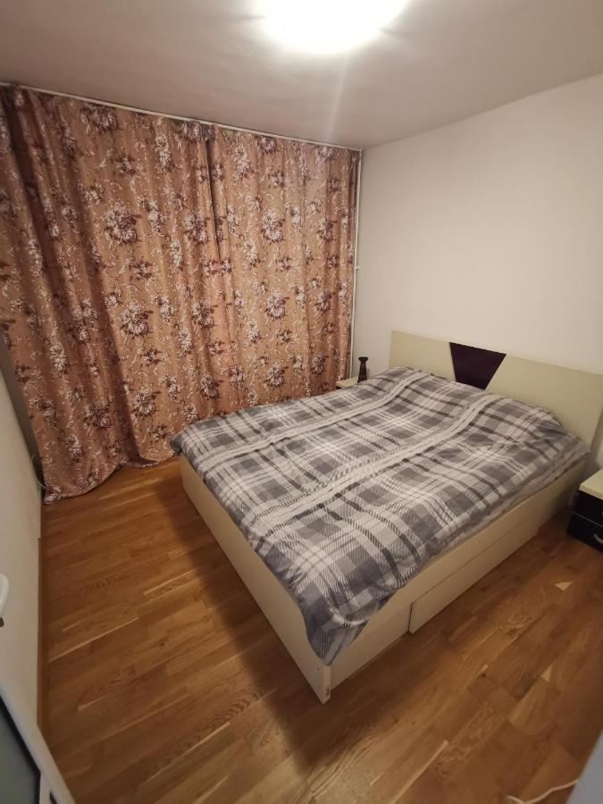 Confortable Cozy Apt Bukarest Kültér fotó